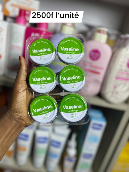 Vaseline Soin des Lèvres