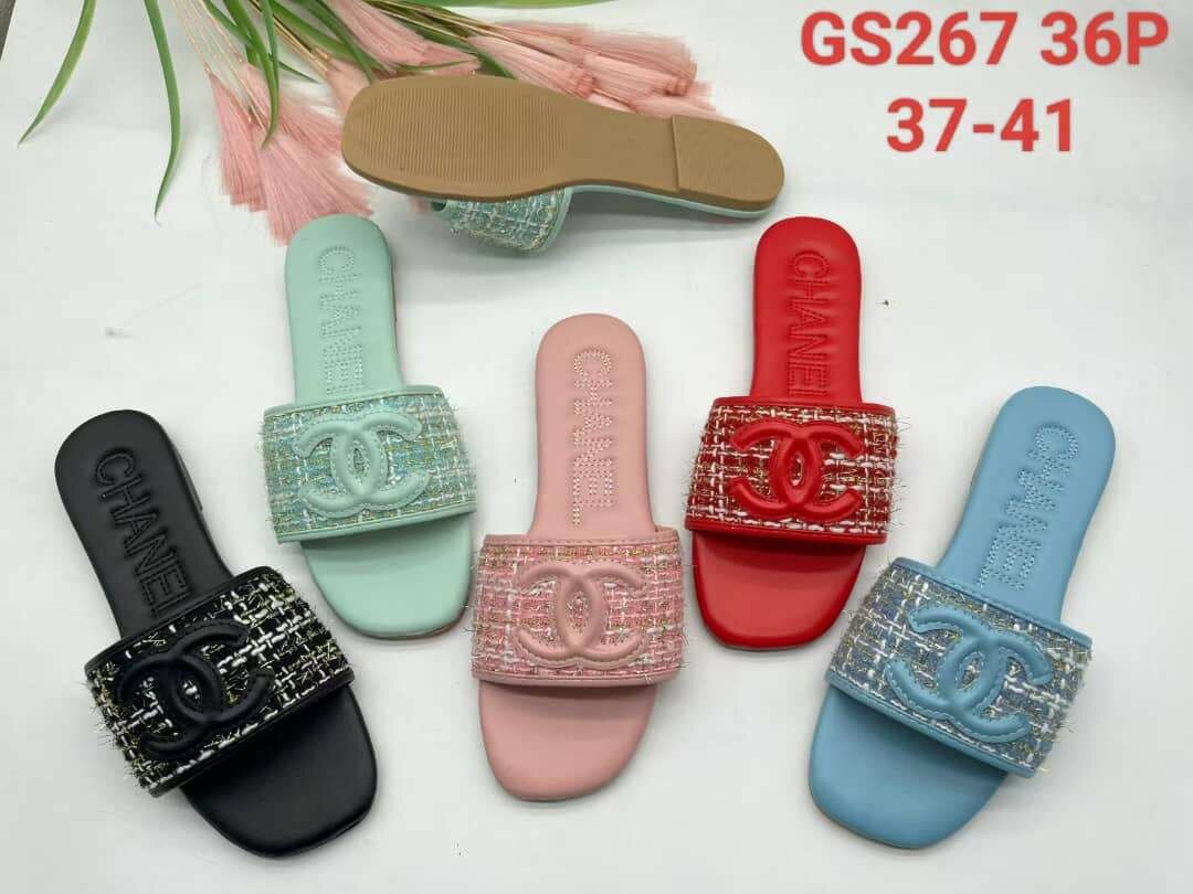 Ladies slippers