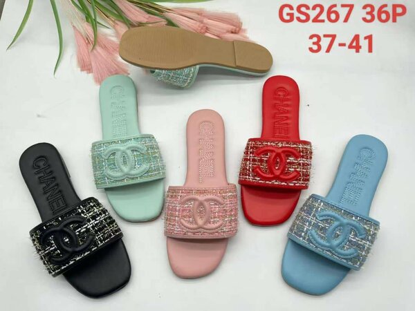 Ladies slippers