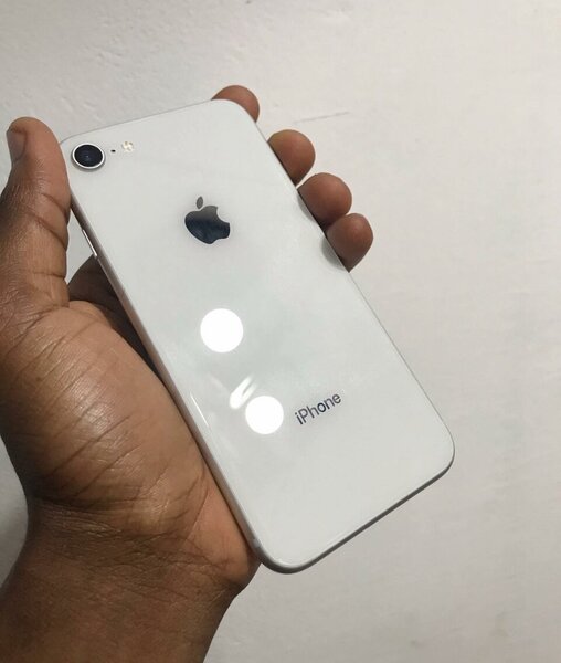 iPhone 8