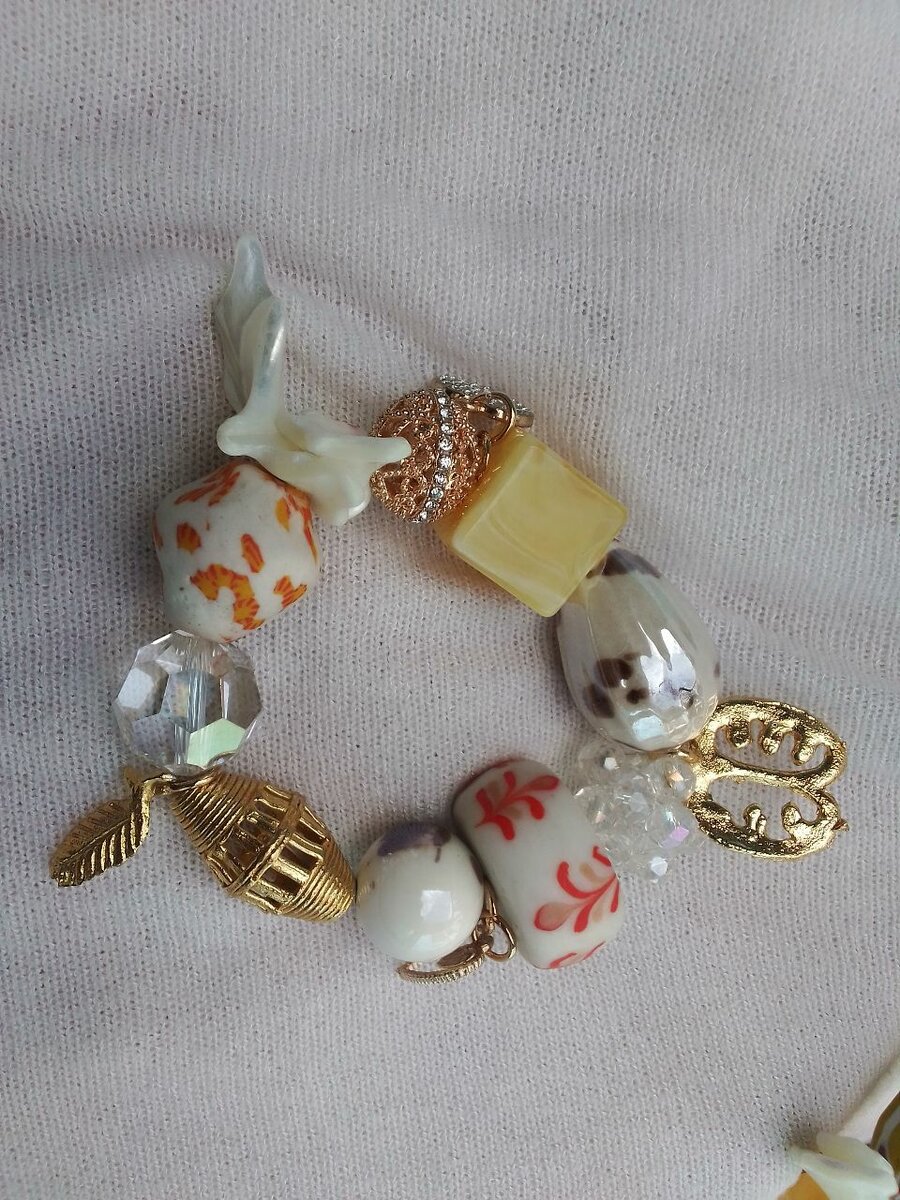 Bracelet