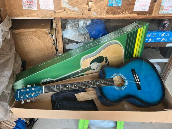 GUITARE ACOUSTIQUE
