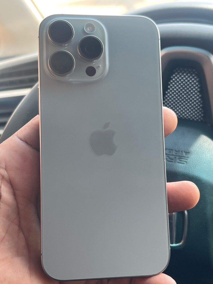 IPHONE 16 pro max