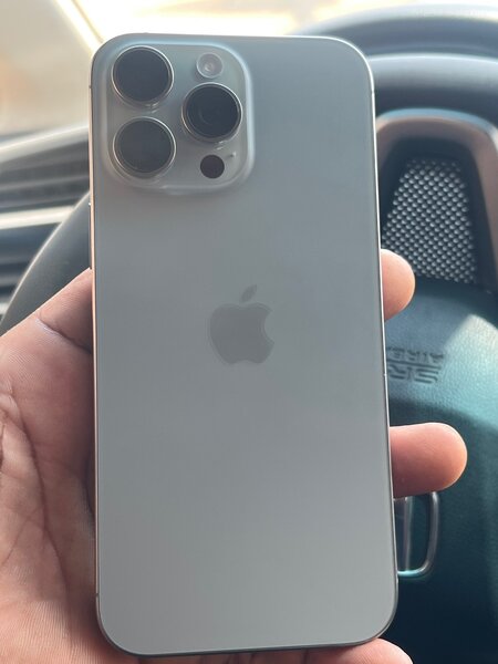 IPHONE 16 pro max