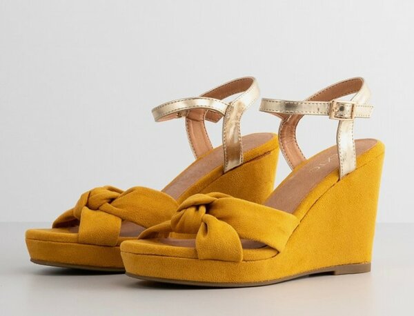 chaussure beige