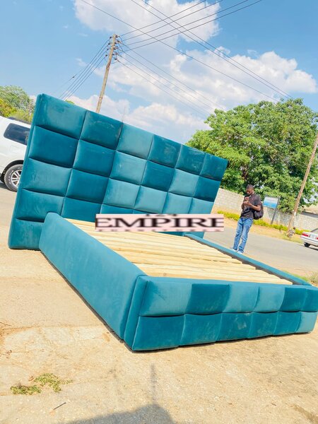 Turquoise bed