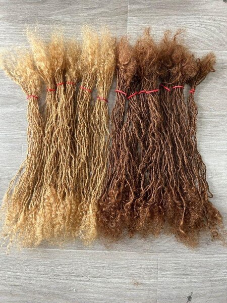 Extensions de cheveux bouclés