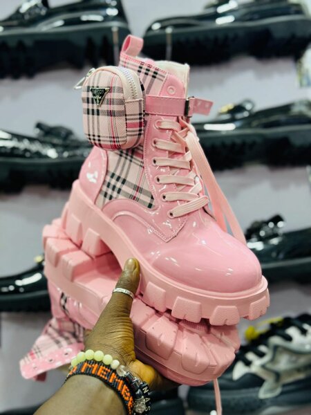 Ankle boots ️️
