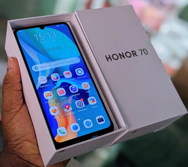 Huawei Nova Y70 128/8go neuf