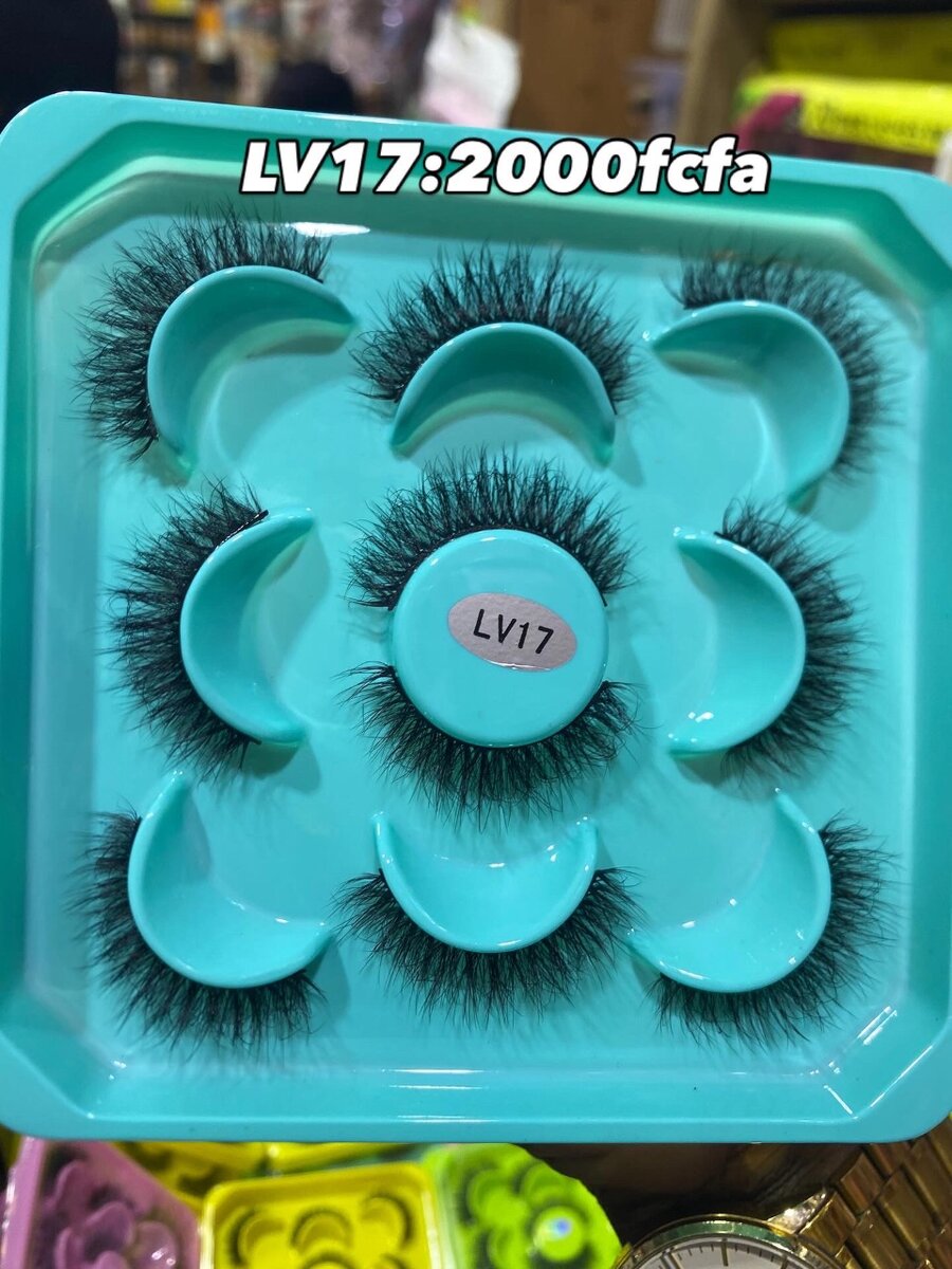 Faux cils