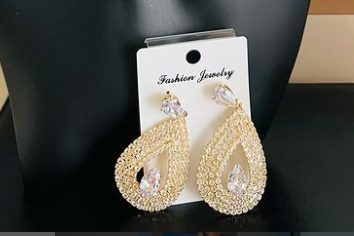 Earings 