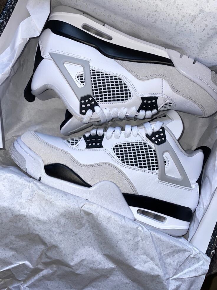 Jordan 4 Rétro