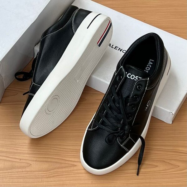 Dress shoes