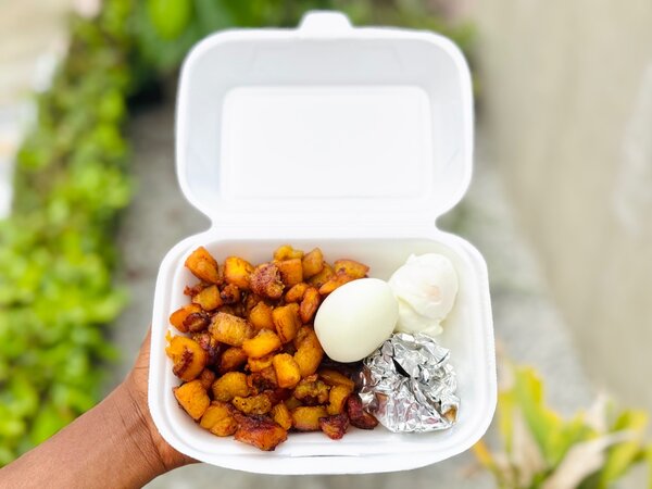 Alloco avec œufs