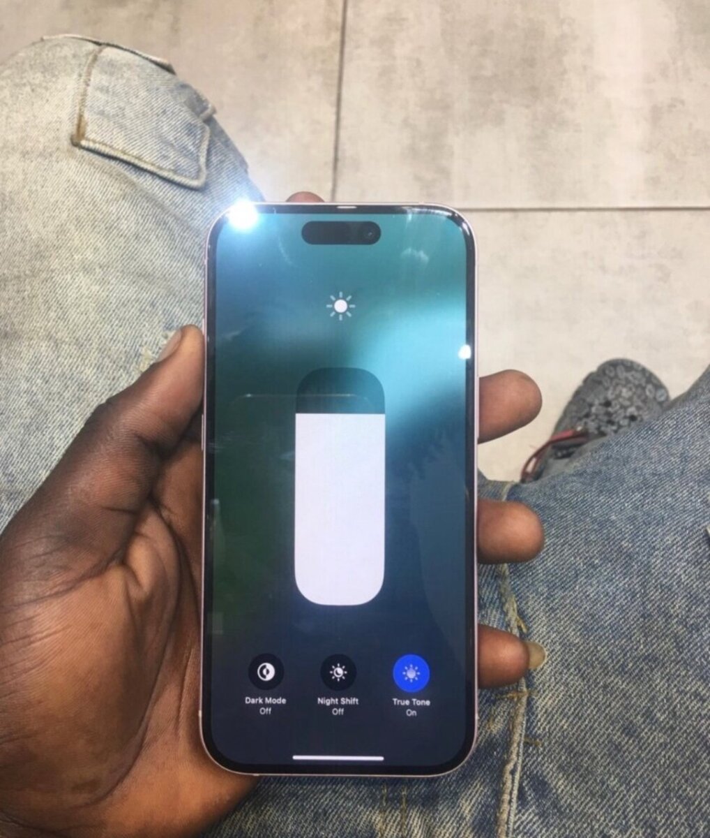 iPhone 15