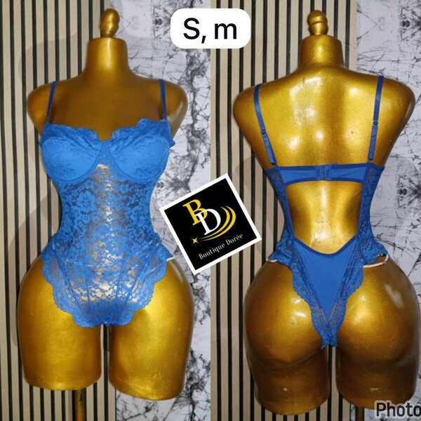Body en dentelle bleu