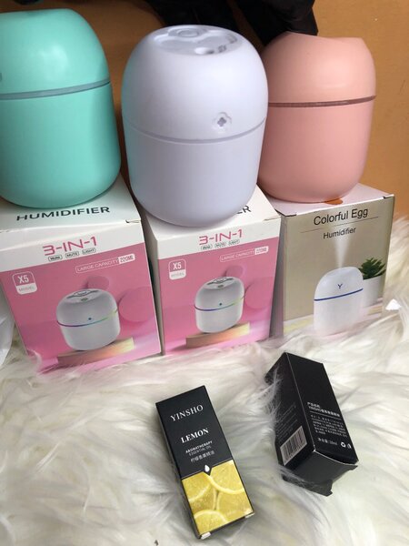 Humidifier with essential oil