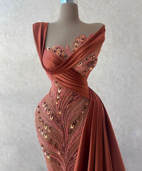 Classic dress