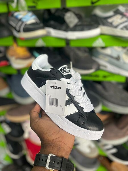 Adidas cumpus