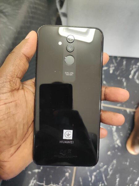 Huawei mate20 lite