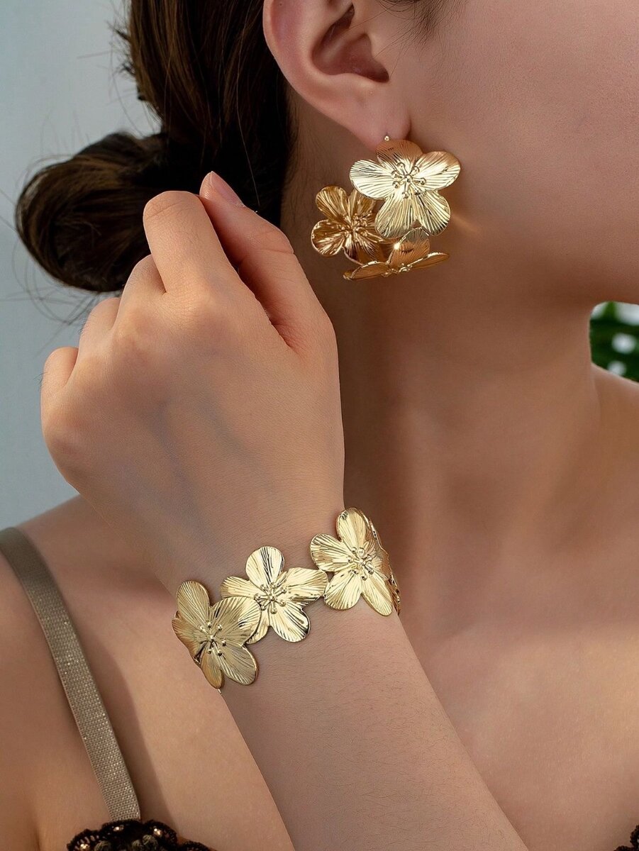 Flower bangle