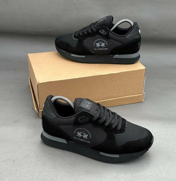 Baskets noires tendance homme