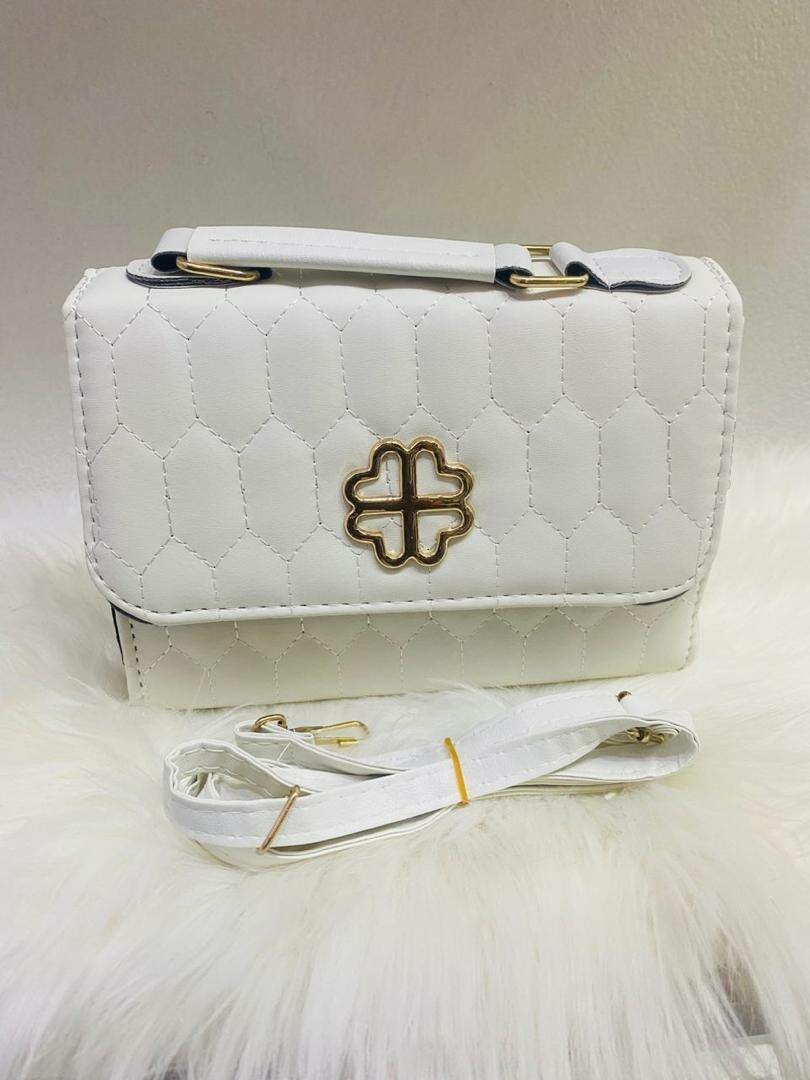 Hand bag