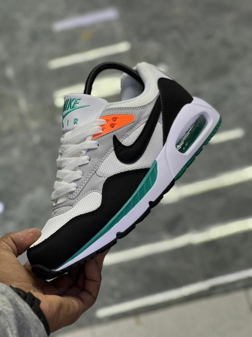 Baskets Nike Air modernes