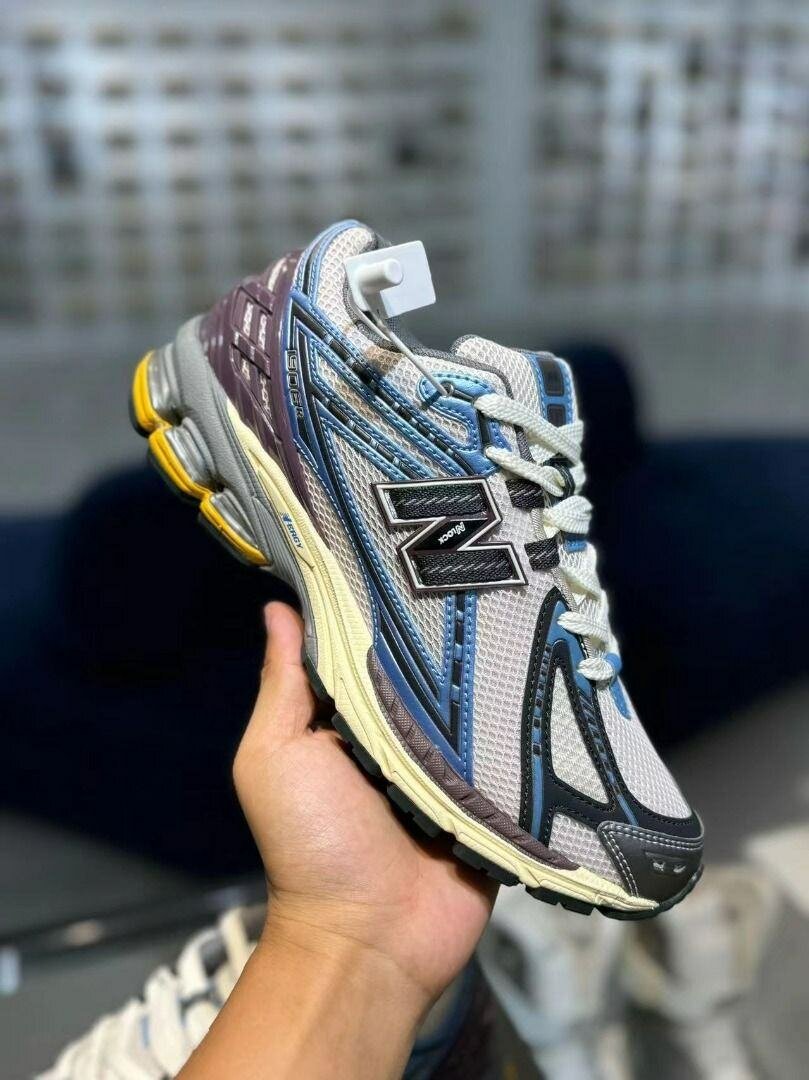 Fashion sneakers