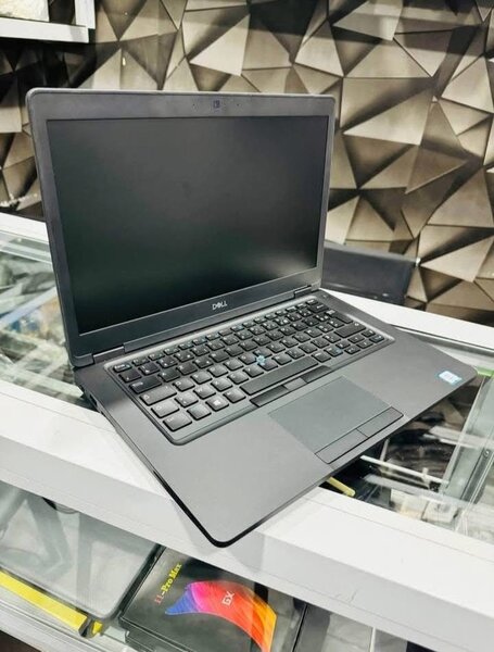 Dell Lattitude 7490