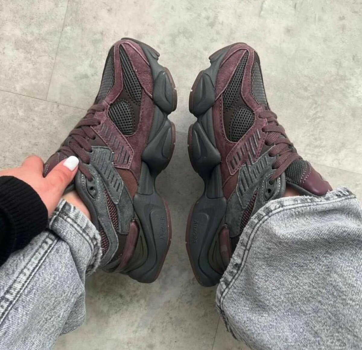 NEW BALANCE 9060