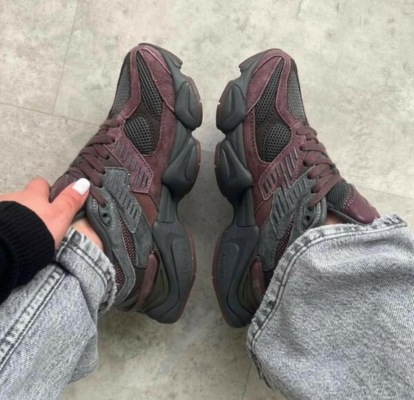 NEW BALANCE 9060