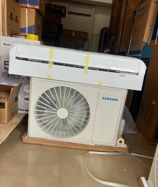 2.5HP SAMSUNG AIR CONDITIONER