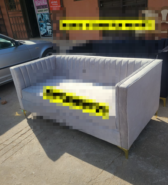 COUCH grey