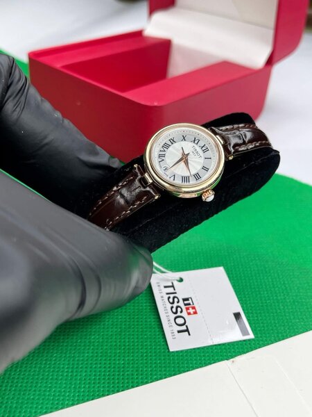 Montre femme élégante Tissot