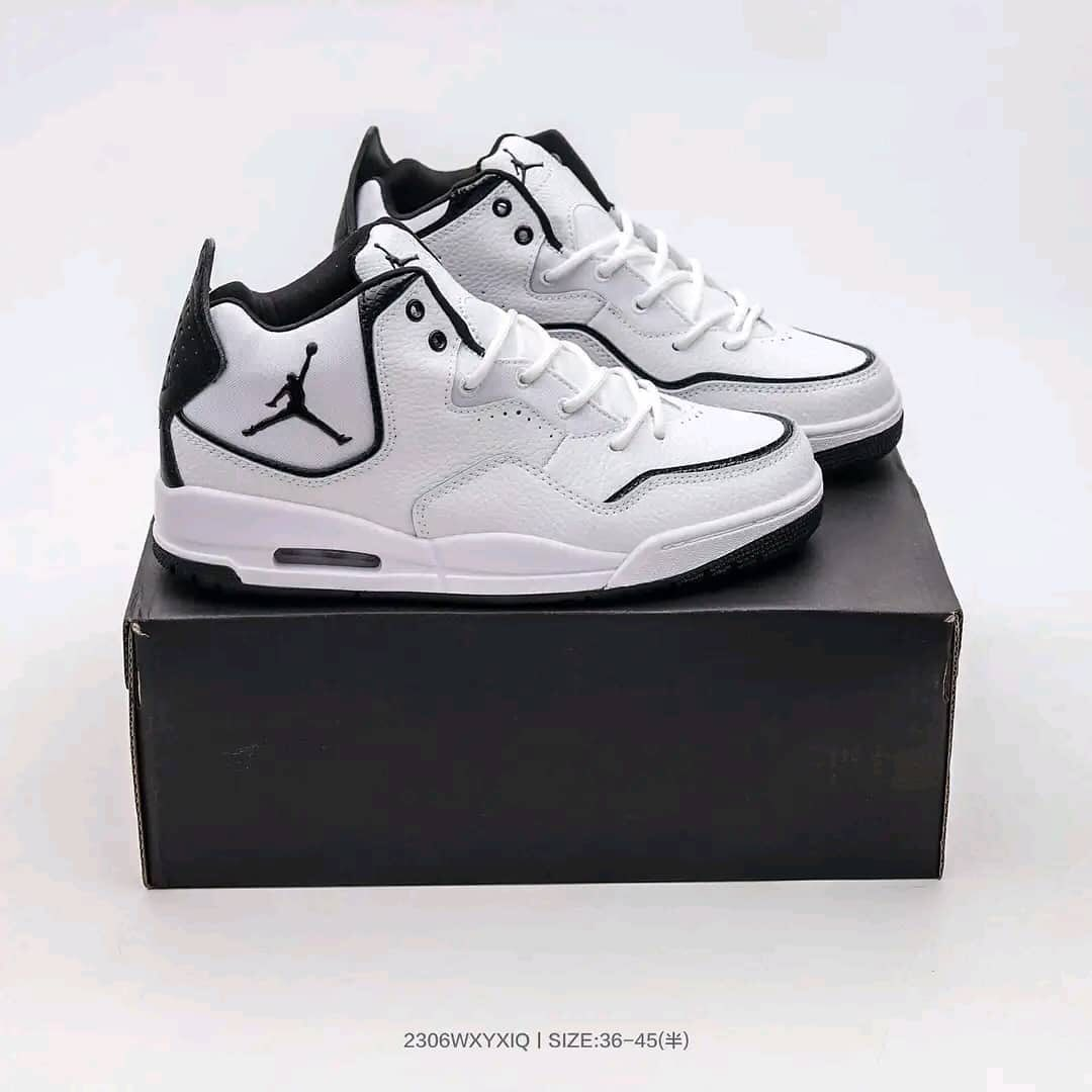 JORDAN COURTSIDE 23