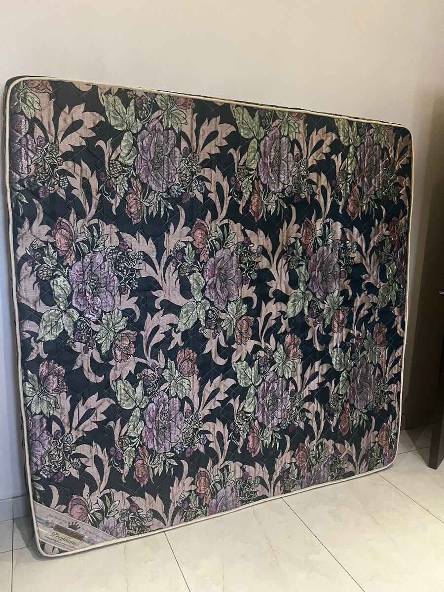 Queen mattress