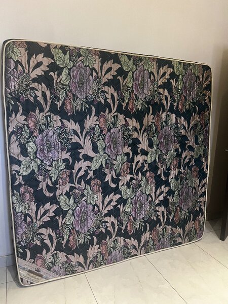 Queen mattress