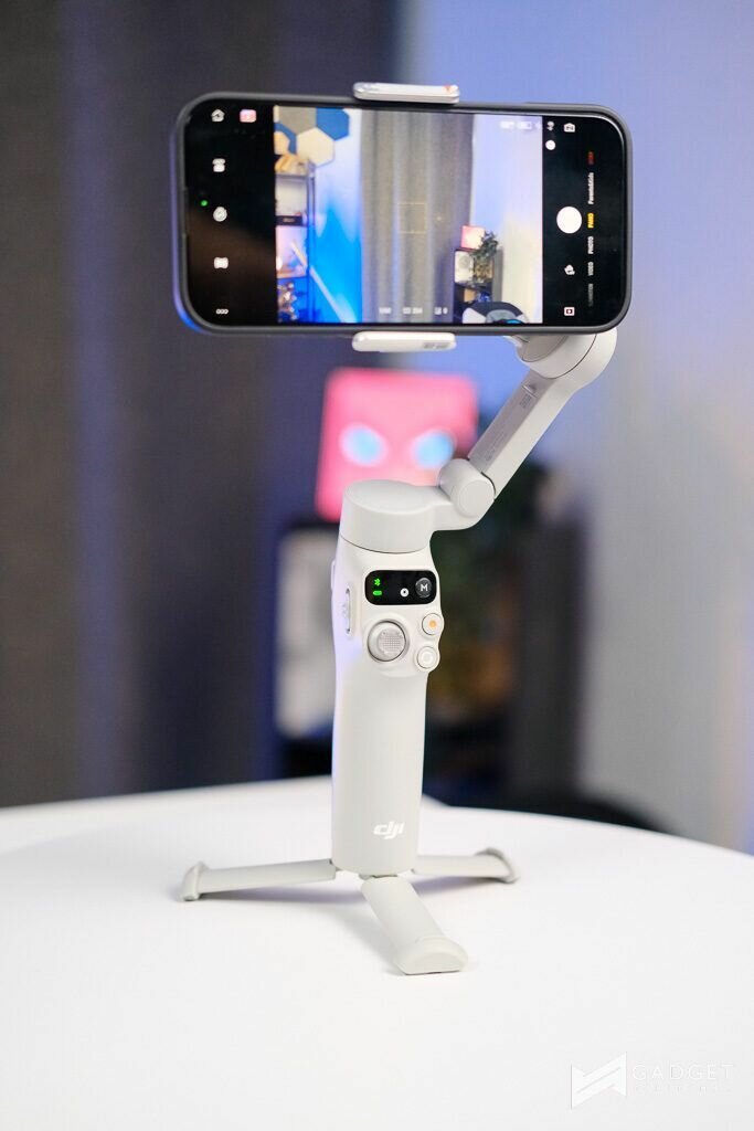Stabilisateur DJI Osmo Mobile 6