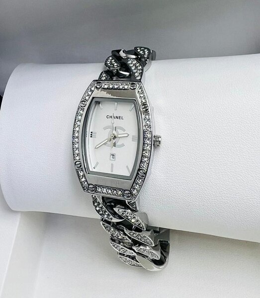 Montre Bracelet Éclatante