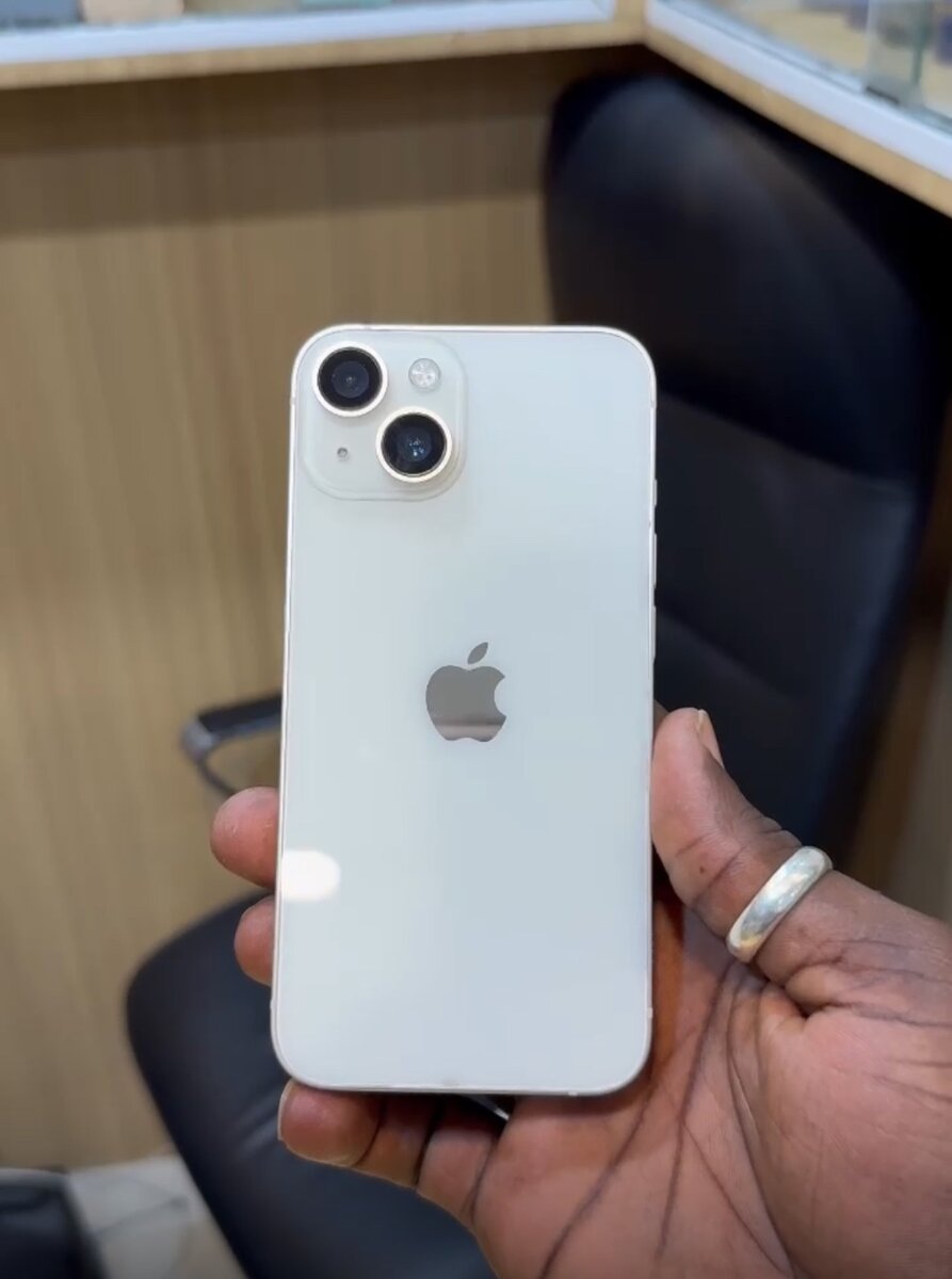 iPhone 14 simple