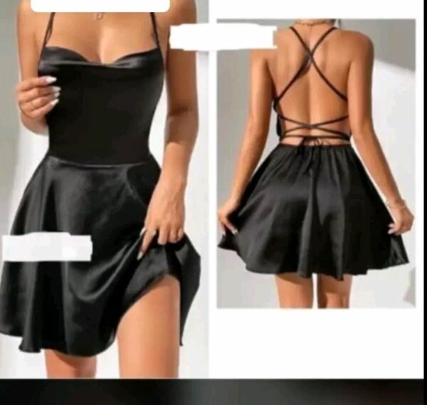 Robe Noire Satinée