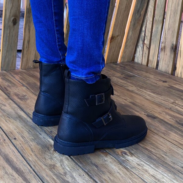 Female boots