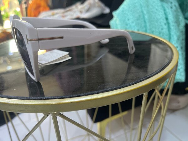 FASHION EYE WEAR