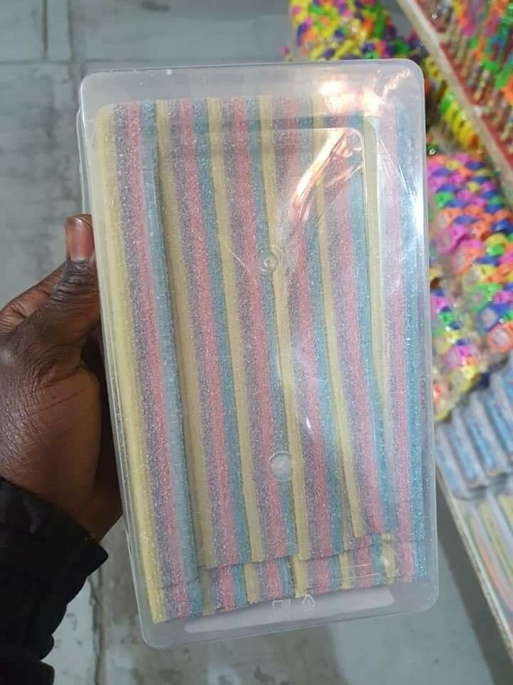 Sour gummy candy