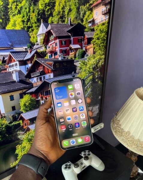 ROGGER IPHONES