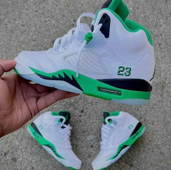 AIR JORDAN SNEAKER