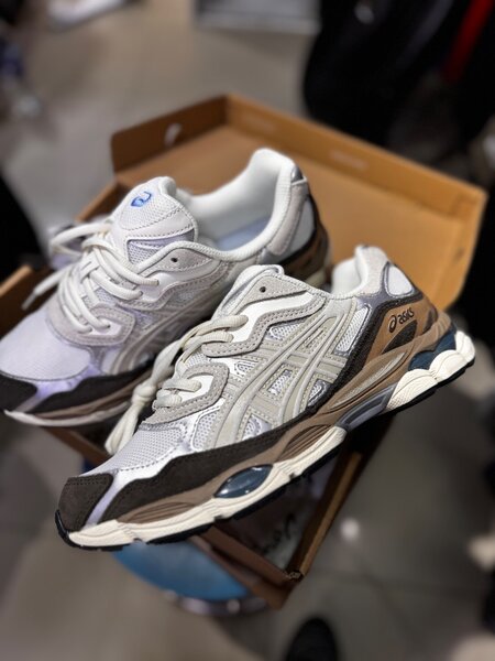 ASICS GEL NYC