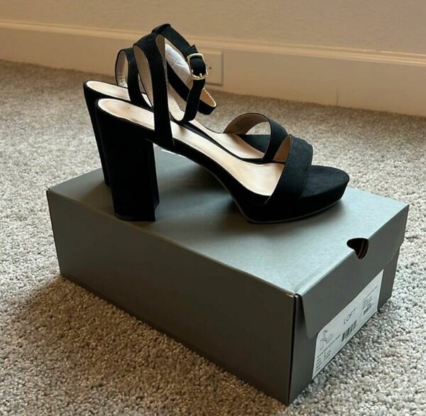 HEELS