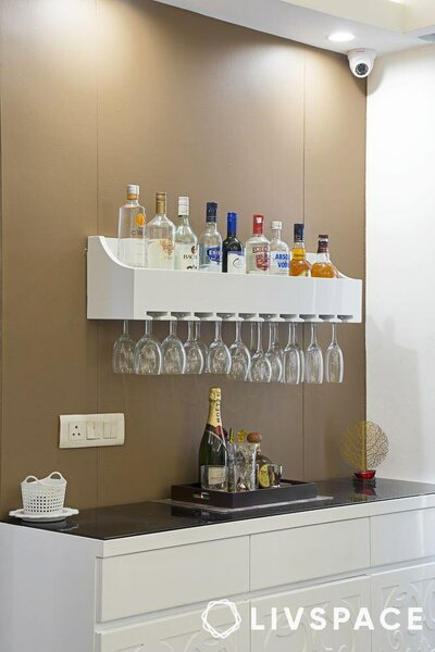 Wall storage rack